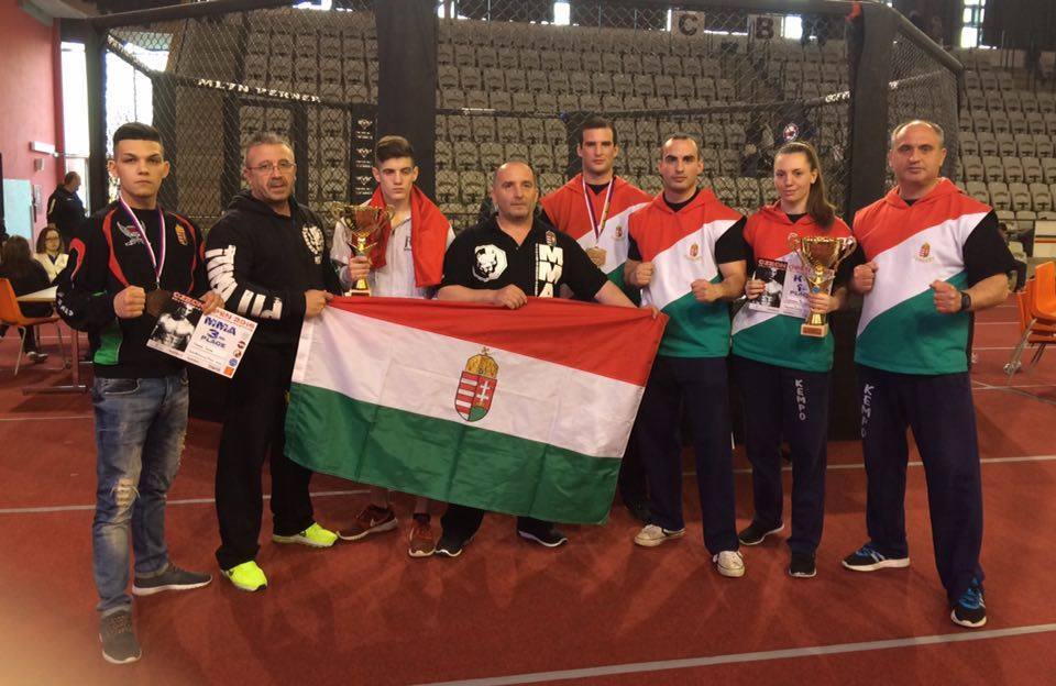 magyar csapat pragaban